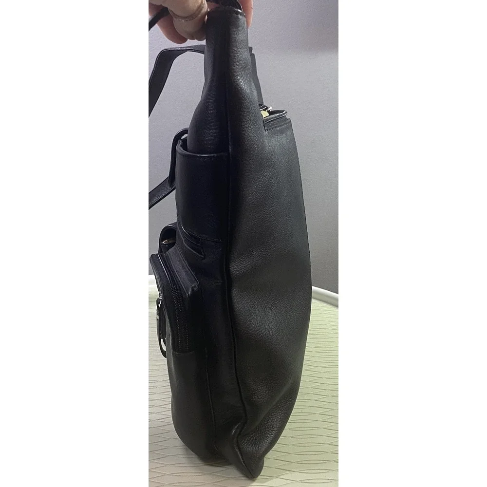 ili UNISEX Black leather Crossbody Messenger School Tablet Bag Purse 13x12x2
